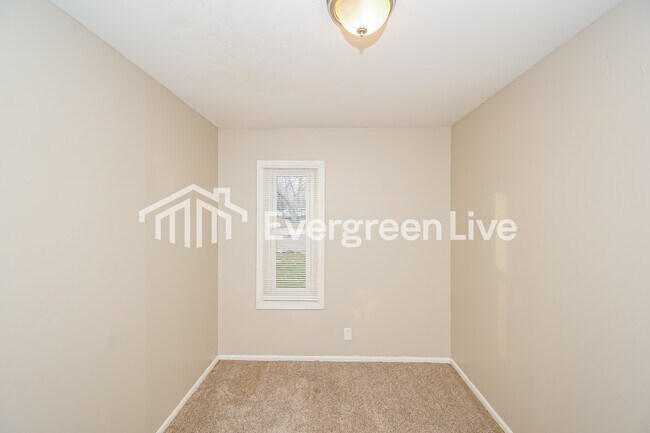 Building Photo - 9819 Bishop Ct