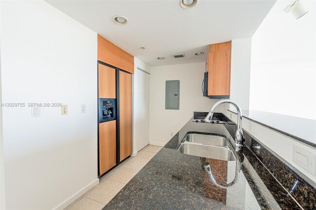 Building Photo - 325 S Biscayne Blvd