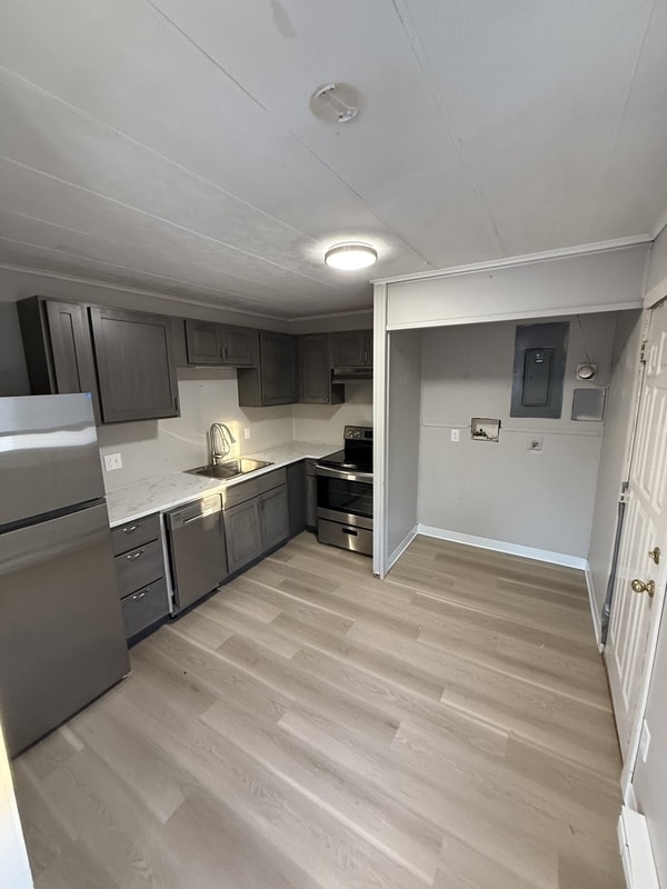 Building Photo - 1126-1128 Sunset Ave