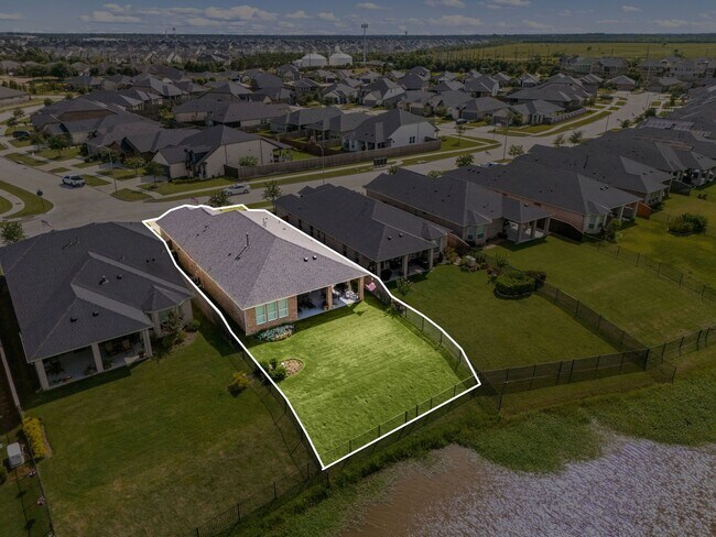 Building Photo - 29102 Rustic Orch Ln