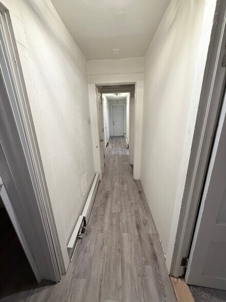 Building Photo - 20 Lorraine St