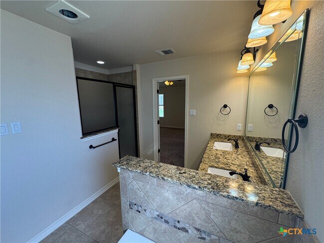 Building Photo - 2501 Traditions Dr
