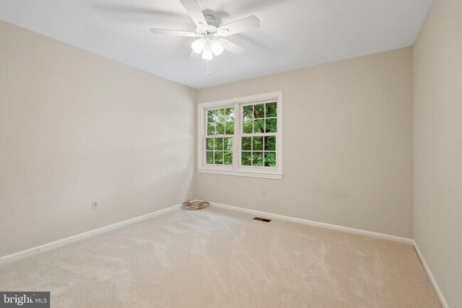 Building Photo - 6506 Bellamine Ct
