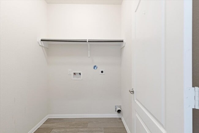 Building Photo - 23213 Zinfandel Dr