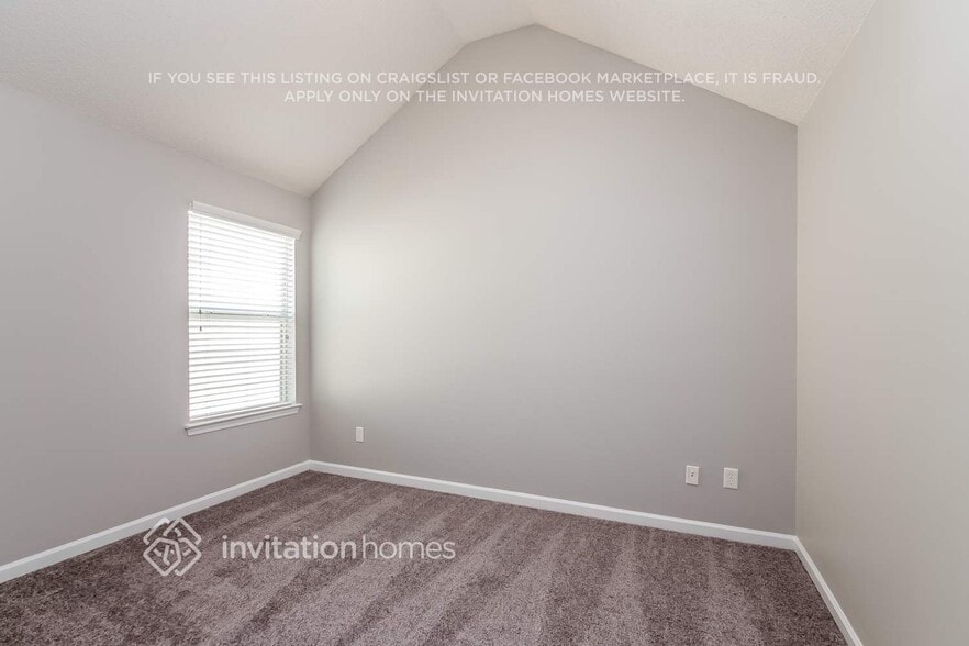 Building Photo - 170 Stillwood Dr