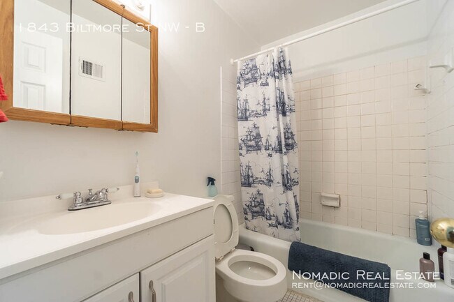 Building Photo - 1843 Biltmore St NW