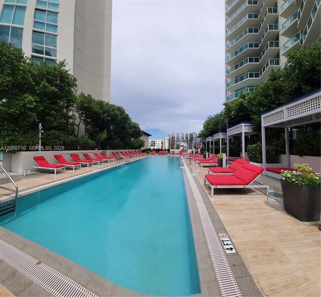 Building Photo - 250 Sunny Isles Blvd