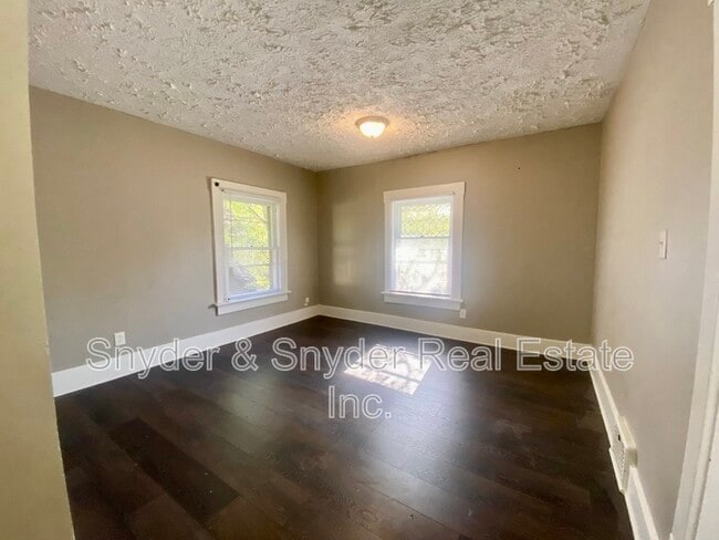 Building Photo - 999 W Exchange St