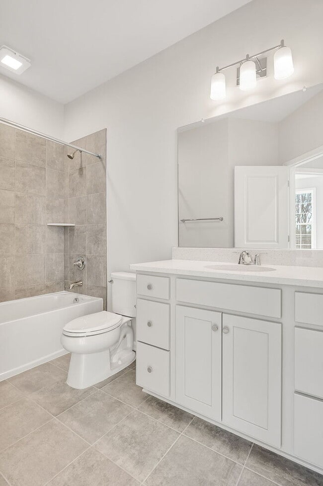 Building Photo - Brand New – 3 Bedroom Unit - Available NOW!