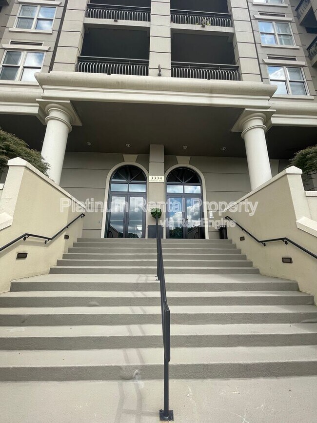 Building Photo - 3334 Peachtree Rd NE