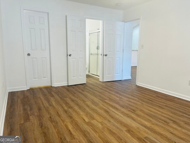 Building Photo - 306 Lenox Cir