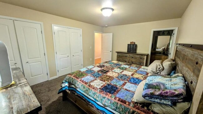 Building Photo - 4866 S Danielle St