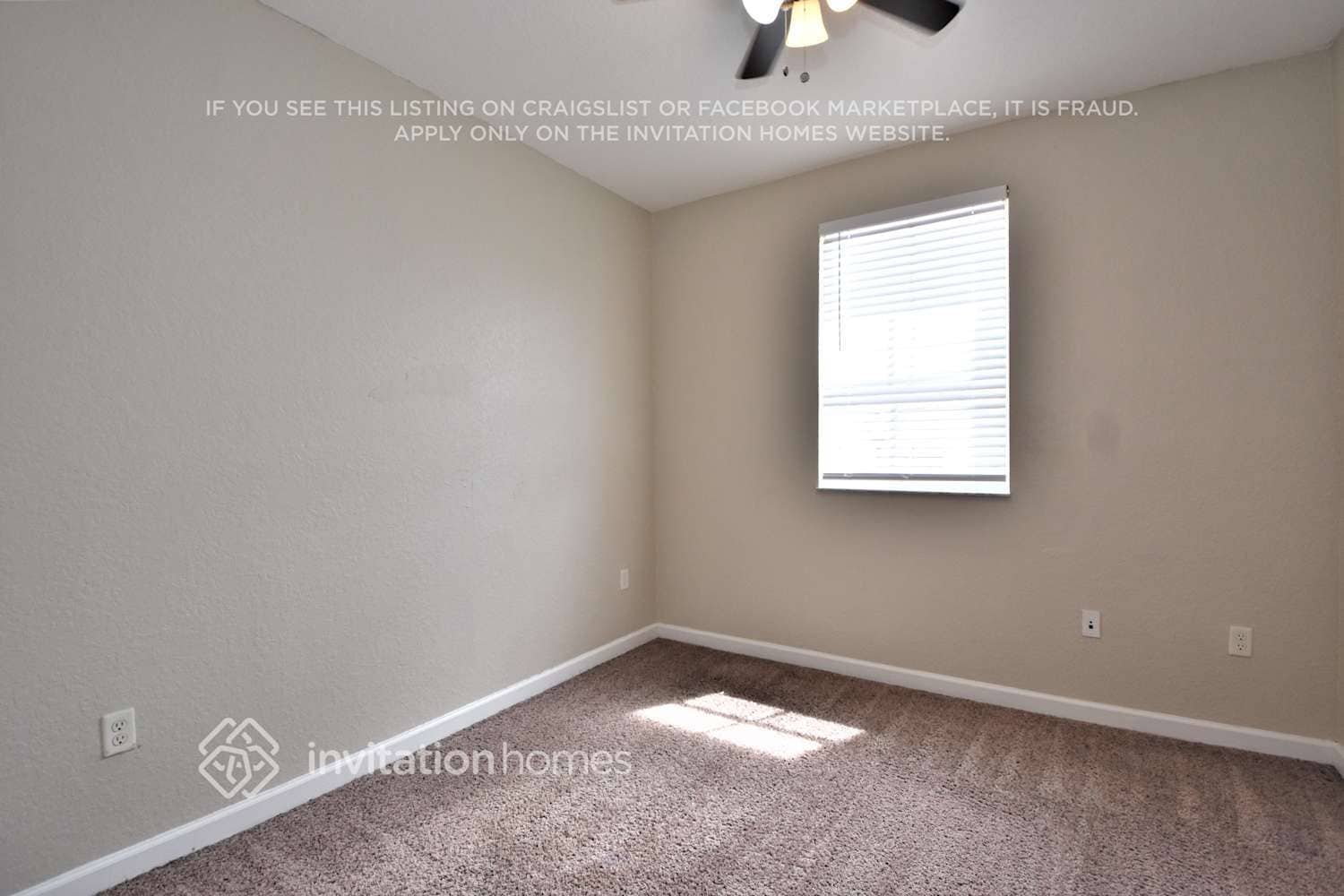 Building Photo - 8624 NW 112th Pl