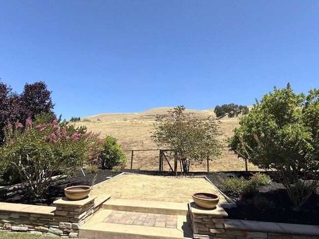 Building Photo - Spectacular Anderson Ranch Beauty Backing to Open Space !