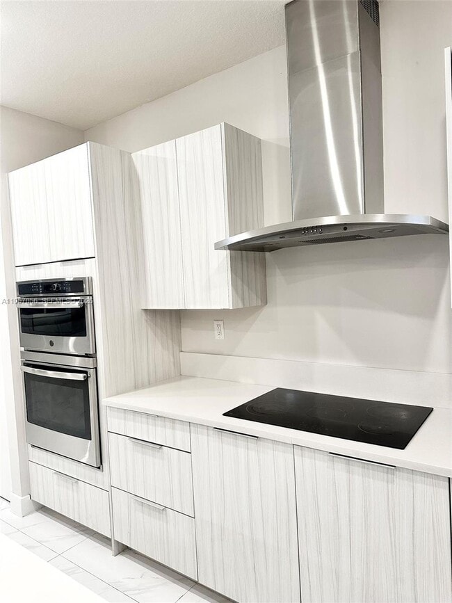 Building Photo - 10420 NW 67th St