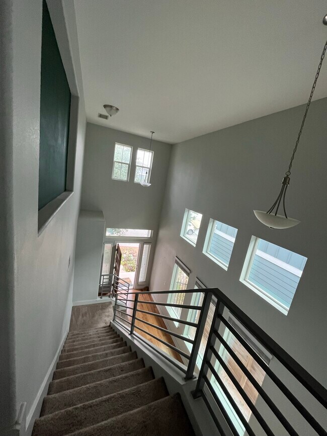 Building Photo - 2301 Capulet St