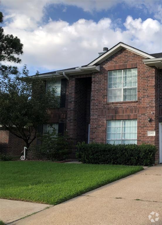 Building Photo - 22522 Holly Lake Dr