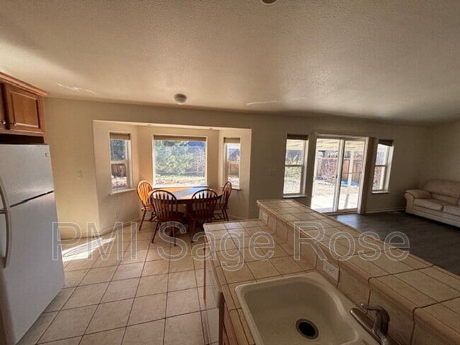 Building Photo - 1616 Phillips St