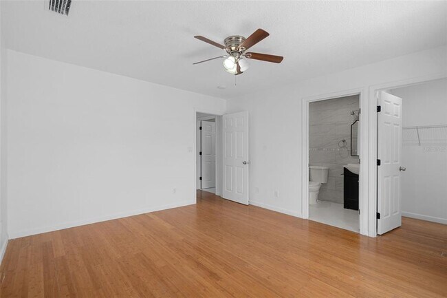 Building Photo - 8128 Papaya St