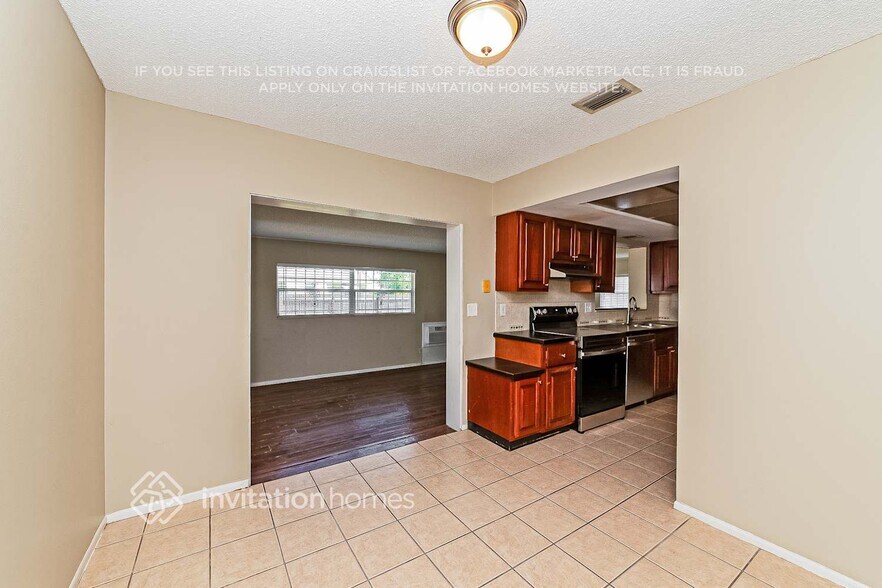 Building Photo - 312 48th St W