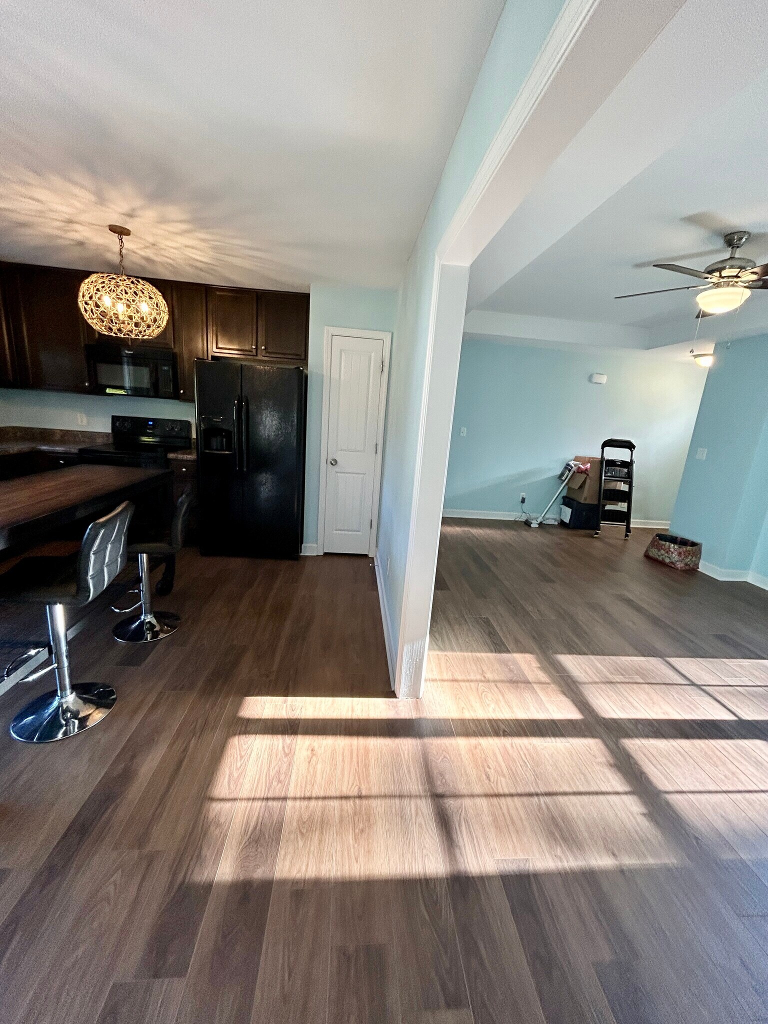 Building Photo - 301 Kraft St