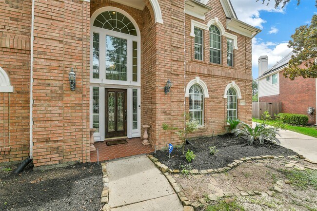 Building Photo - 5803 Song Ridge Ct