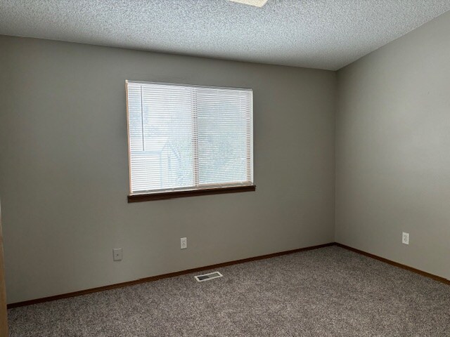 Building Photo - 2443 Lexington Village Ln