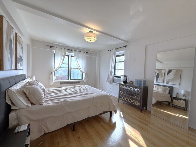 Building Photo - 99-21 67th Rd