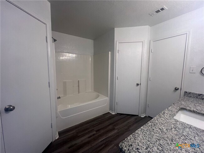 Building Photo - 5504 Holster Dr