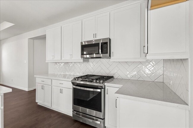 Building Photo - 133 Grn Knl Ln