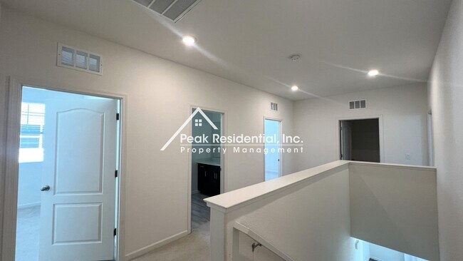 Building Photo - 3236 Sunny Gate Ln