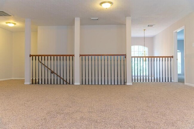 Building Photo - 15411 Seminole Canyon Dr