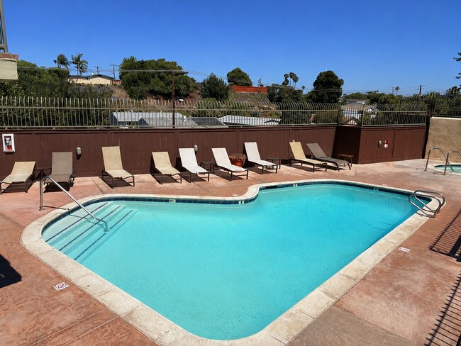 Building Photo - 5252 Balboa Arms Dr