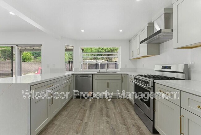 Building Photo - 1500 Aldea Dr