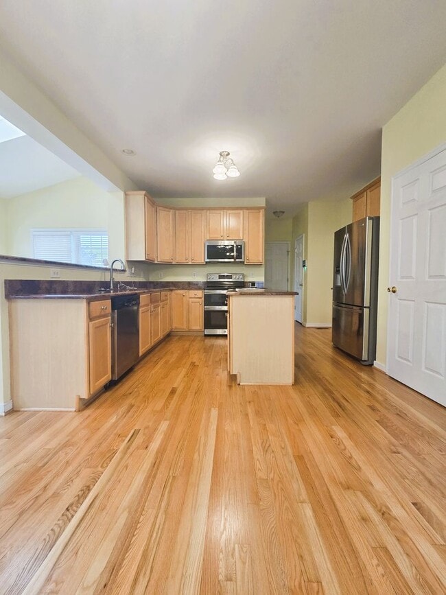 Building Photo - Stately brick front contemporary on huge c...