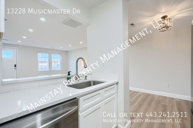 Building Photo - 13228 Musicmaster Dr