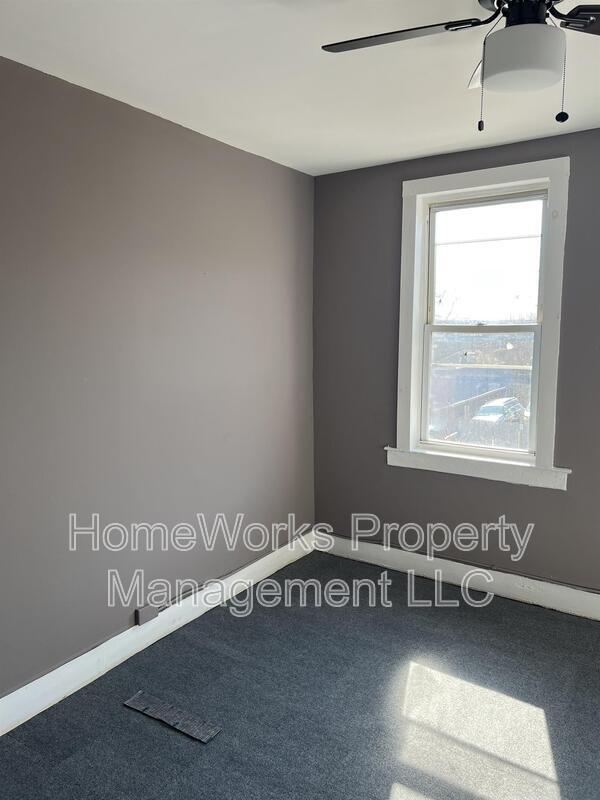 Building Photo - 1508 Hazel St