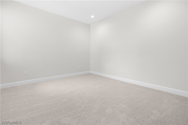 Building Photo - 6947 Avalon Cir