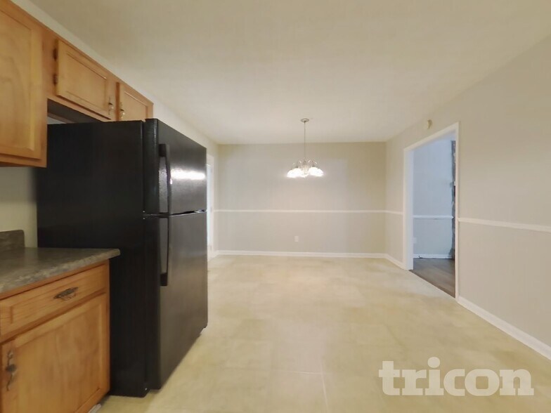 Building Photo - 4021 Wylie Ln