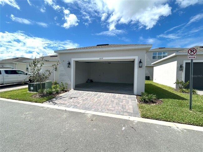 Building Photo - 12639 Clear Sapphire Dr