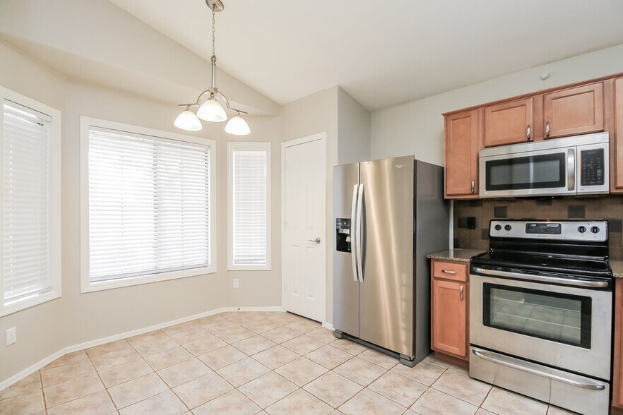 Building Photo - 67 E Nolana Pl