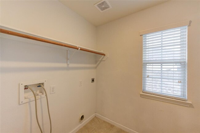 Building Photo - 18503 Fair Grange Ln