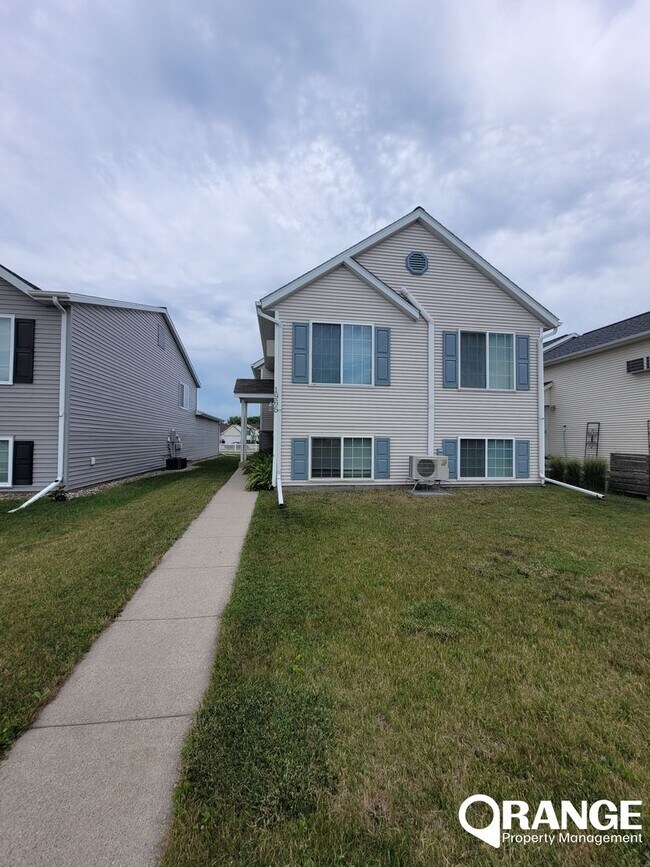 Primary Photo - Quiet Neighborhood | Single Family Home | ...