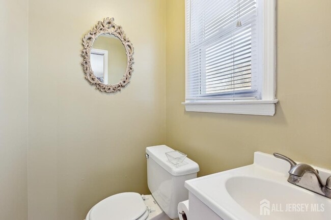 Building Photo - 3 Stafford Dr