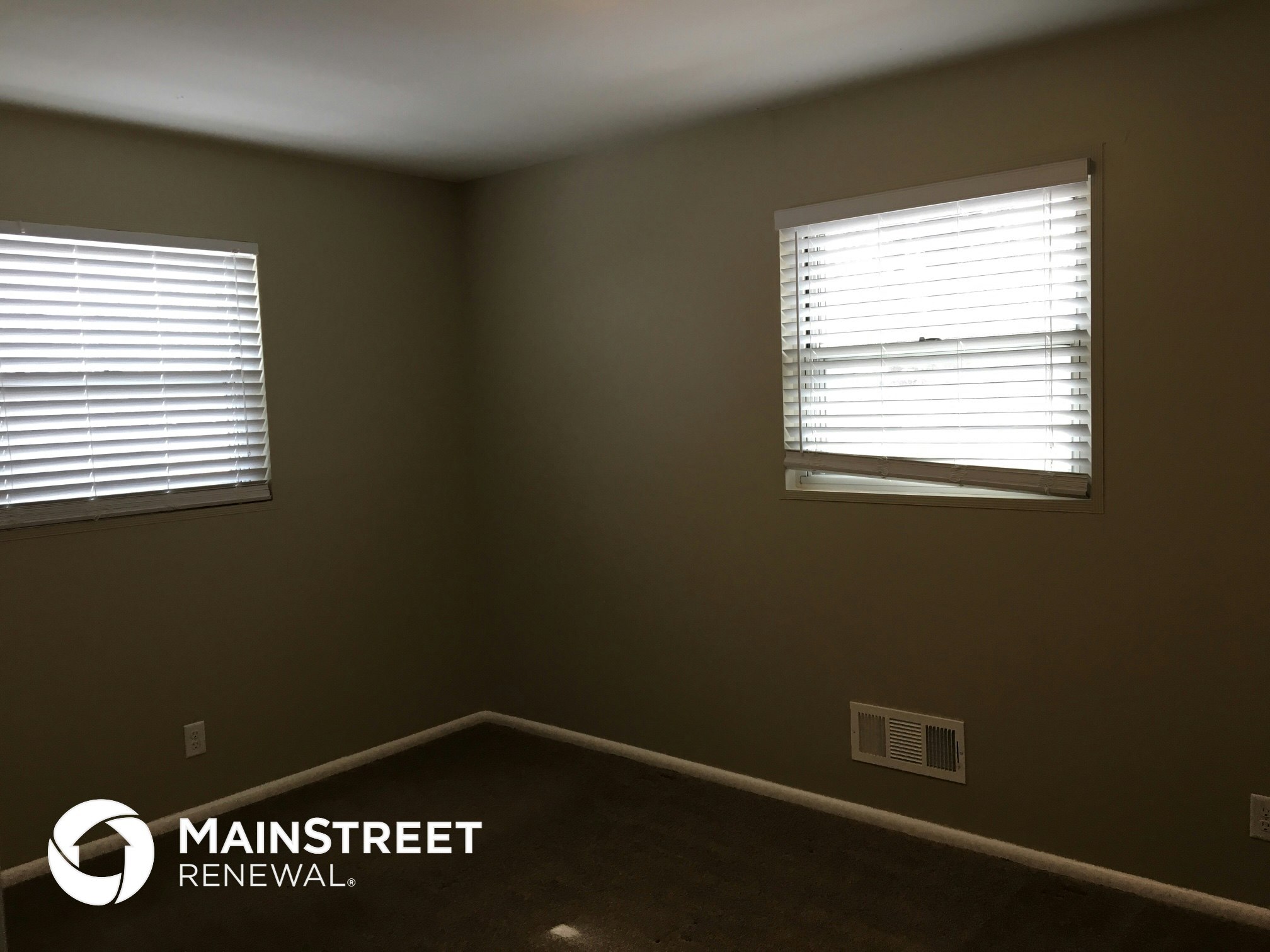 Building Photo - 2612 Springfield Dr