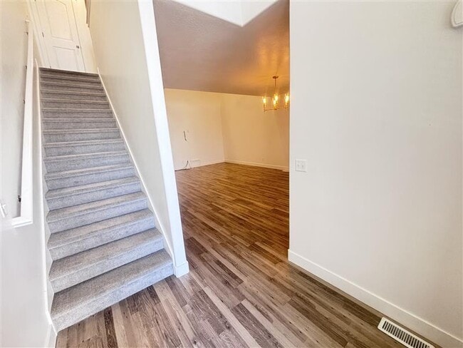 Building Photo - 3985 W 1960 N