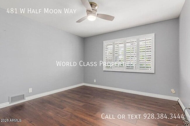 Building Photo - 481 W Half Moon Way