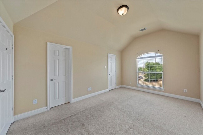 Building Photo - 6529 Abrams Dr