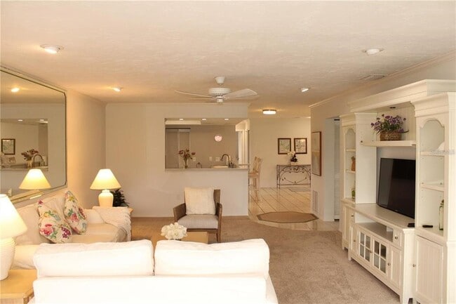 Building Photo - 6472 Seagull Dr