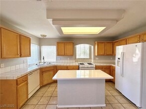 Building Photo - 7612 Glorietta Bay Ct
